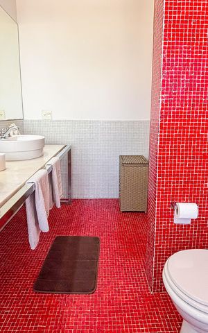 Apartamento à venda com 118m², 1 quarto e 2 vagas Apartamento à venda com 118m², 1 quarto e 2 vagasBanheiro da Suíte