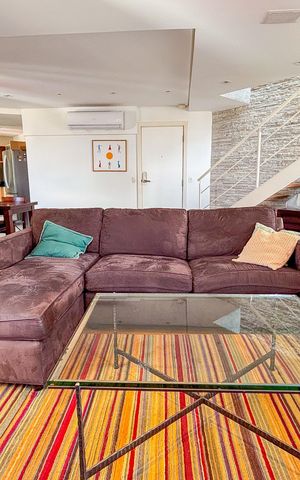 Apartamento à venda com 118m², 1 quarto e 2 vagas Apartamento à venda com 118m², 1 quarto e 2 vagasSala