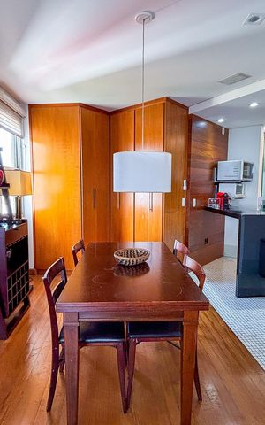 Apartamento à venda com 118m², 1 quarto e 2 vagas Apartamento à venda com 118m², 1 quarto e 2 vagasSala de Jantar