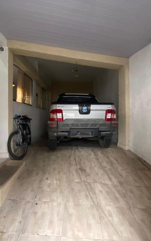 Casa à venda com 136m², 8 quartos e 3 vagasÁrea comum