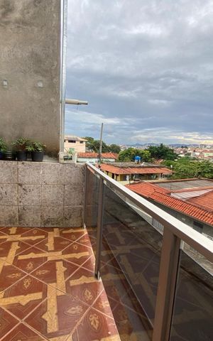 Casa à venda com 136m², 8 quartos e 3 vagasÁrea comum