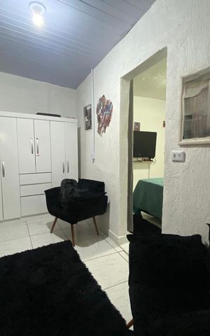 Casa à venda com 136m², 8 quartos e 3 vagasQuarto 1