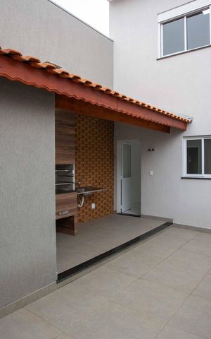 Casa à venda com 183m², 3 quartos e 4 vagasQuintal