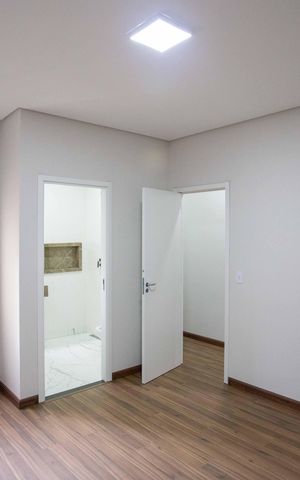 Casa à venda com 183m², 3 quartos e 4 vagasQuarto Suite 2