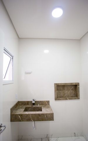 Casa à venda com 183m², 3 quartos e 4 vagasBanheiro da Suíte 2