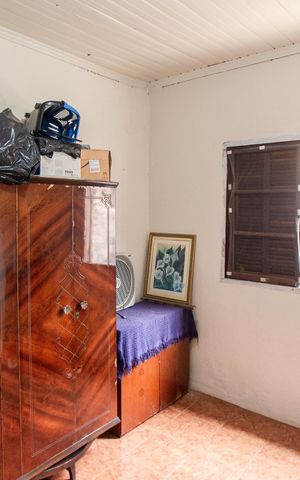 Casa à venda com 125m², 1 quarto e 3 vagas Casa à venda com 125m², 1 quarto e 3 vagasSala/Quarto