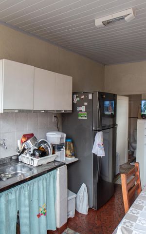 Casa à venda com 125m², 1 quarto e 3 vagas Casa à venda com 125m², 1 quarto e 3 vagasCozinha