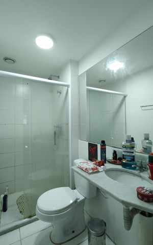 Apartamento à venda com 51m², 2 quartos e 1 vagaBanheiro Social