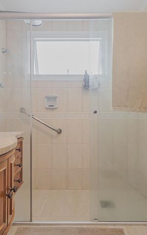 Apartamento à venda com 209m², 3 quartos e 2 vagasBanheiro da Suíte
