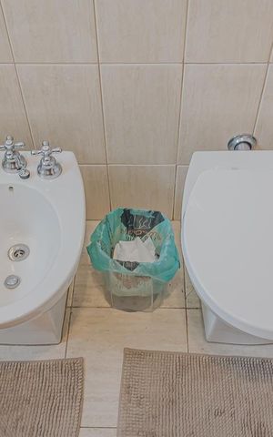 Apartamento à venda com 209m², 3 quartos e 2 vagasBanheiro
