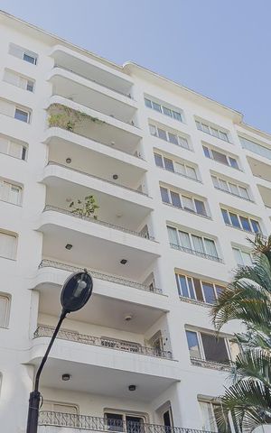 Apartamento à venda com 209m², 3 quartos e 2 vagasFachada
