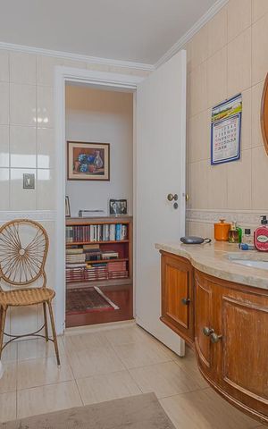 Apartamento à venda com 209m², 3 quartos e 2 vagasBanheiro