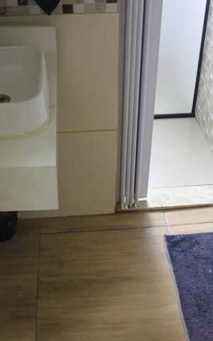 Casa para alugar com 167m², 4 quartos e 2 vagasBanheiro social