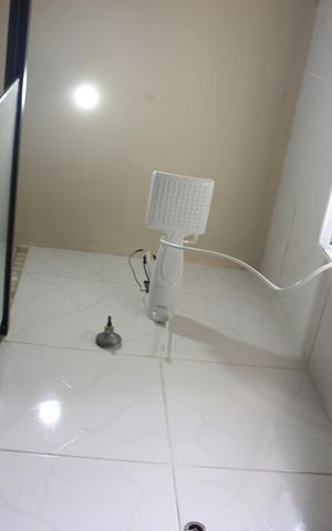 Casa para alugar com 167m², 4 quartos e 2 vagasBanheiro social