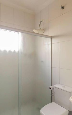 Casa à venda com 200m², 4 quartos e 4 vagas Casa à venda com 200m², 4 quartos e 4 vagasBanheiro 2