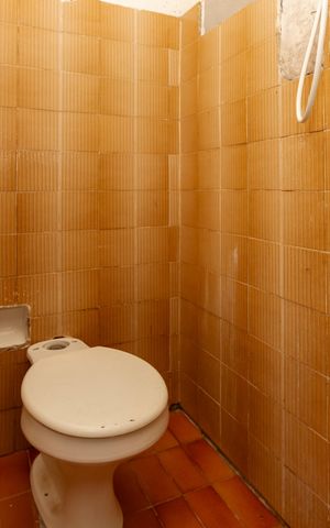 Casa para alugar com 110m², 2 quartos e 1 vaga Casa para alugar com 110m², 2 quartos e 1 vagaBanheiro de Serviço
