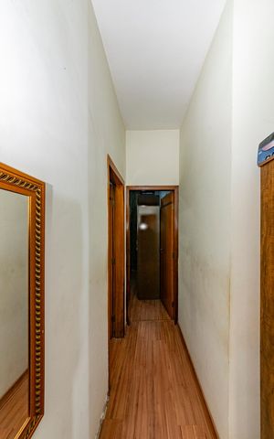 Casa à venda com 350m², 8 quartos e 1 vagaCorredor