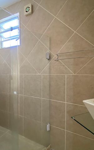 Apartamento à venda com 54m², 2 quartos e 1 vaga Apartamento à venda com 54m², 2 quartos e 1 vagaBanheiro Suíte