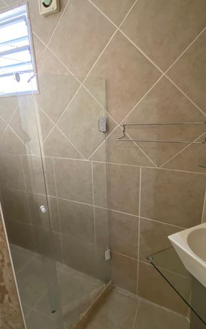 Apartamento à venda com 54m², 2 quartos e 1 vaga Apartamento à venda com 54m², 2 quartos e 1 vagaBanheiro Suíte