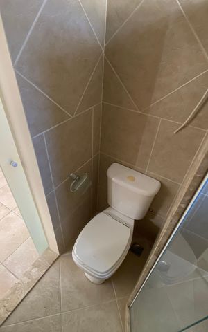 Apartamento à venda com 54m², 2 quartos e 1 vaga Apartamento à venda com 54m², 2 quartos e 1 vagaBanheiro Suíte