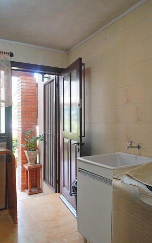 Casa à venda com 307m², 4 quartos e 2 vagasÁrea de Serviço