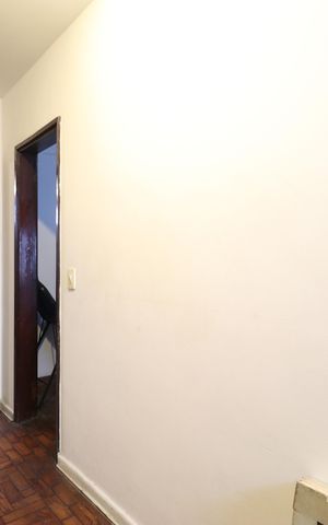 Casa à venda com 352m², 4 quartos e 8 vagasCloset da suíte
