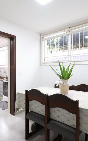 Casa à venda com 352m², 4 quartos e 8 vagasCopa