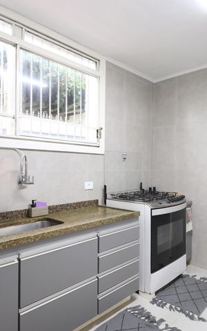 Casa à venda com 352m², 4 quartos e 8 vagasCozinha