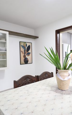 Casa à venda com 352m², 4 quartos e 8 vagasCopa