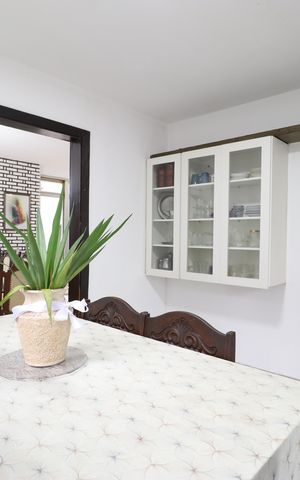 Casa à venda com 352m², 4 quartos e 8 vagasCopa