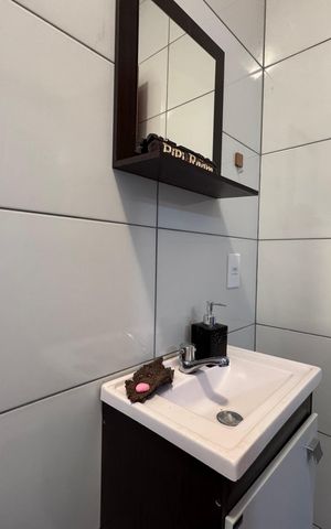 Casa de condomínio à venda com 250m², 4 quartos e 1 vagaBanheiro da Suíte 2