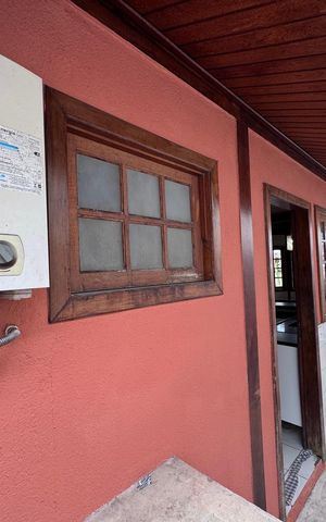 Casa de condomínio à venda com 250m², 4 quartos e 1 vagaÁrea de Serviço