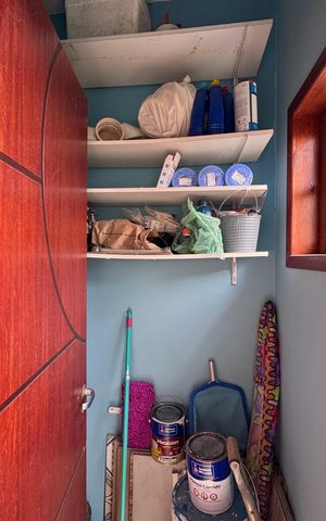 Casa de condomínio à venda com 250m², 4 quartos e 1 vagaÁrea externa
