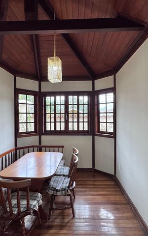 Casa de condomínio à venda com 250m², 4 quartos e 1 vagaCopa