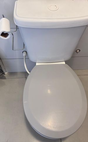 Casa de condomínio à venda com 250m², 4 quartos e 1 vagaBanheiro da Suíte 2