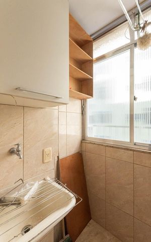 Apartamento à venda com 58m², 3 quartos e sem vagaÁrea de Serviço