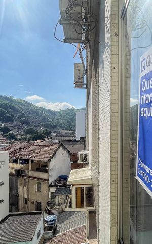 Apartamento à venda com 58m², 3 quartos e sem vagaPlaquinha