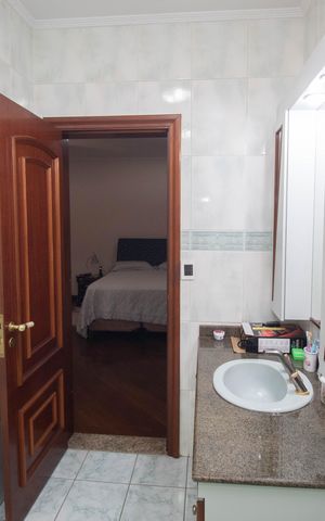 Casa à venda com 290m², 3 quartos e 6 vagasBanheiro da Suíte 3