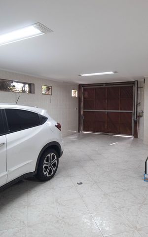 Casa à venda com 290m², 3 quartos e 6 vagasGaragem
