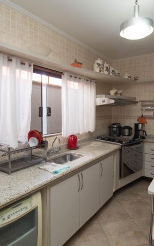 Casa à venda com 290m², 3 quartos e 6 vagasCozinha