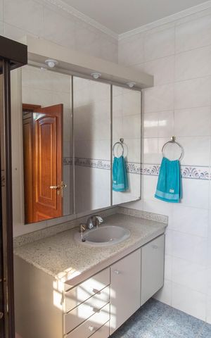 Casa à venda com 290m², 3 quartos e 6 vagasBanheiro da Suíte 2