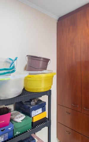Casa à venda com 290m², 3 quartos e 6 vagasQuarto de Serviço