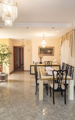 Casa à venda com 290m², 3 quartos e 6 vagasSala de Jantar