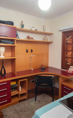 Casa à venda com 290m², 3 quartos e 6 vagasSuíte 2