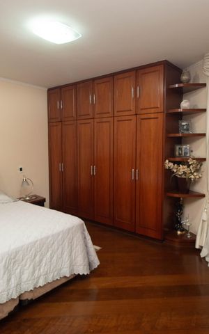 Casa à venda com 290m², 3 quartos e 6 vagasSuíte 3