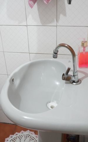 Casa à venda com 250m², 2 quartos e 4 vagasBanheiro Social