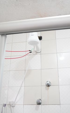 Casa à venda com 250m², 2 quartos e 4 vagasBanheiro Social