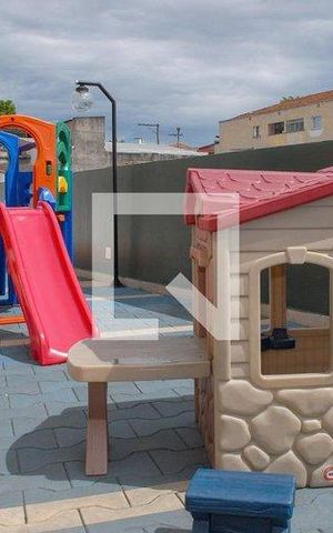 Apartamento à venda com 43m², 2 quartos e 1 vaga Apartamento à venda com 43m², 2 quartos e 1 vagaÁrea comum - Playground