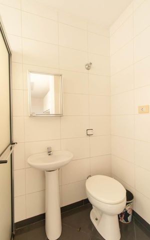 Apartamento à venda com 322m², 4 quartos e 4 vagas Apartamento à venda com 322m², 4 quartos e 4 vagasBanheiro de serviço