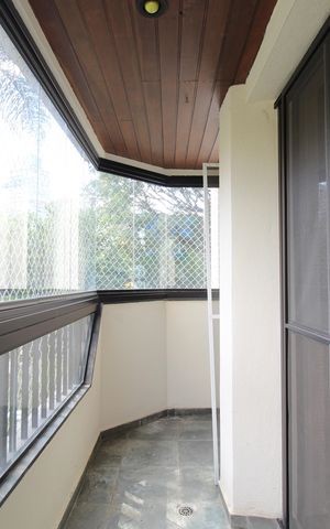 Apartamento à venda com 129m², 3 quartos e 2 vagasVaranda